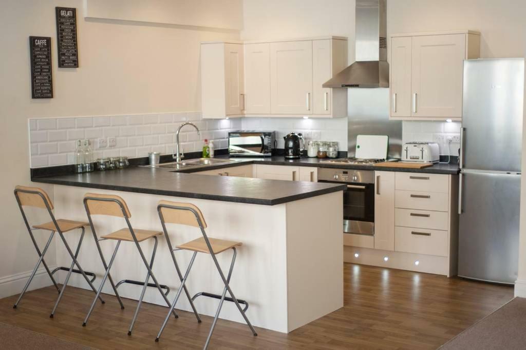 The Broadmead Forest - Spacious City Centre 3Bdr Apartment Bristol Esterno foto