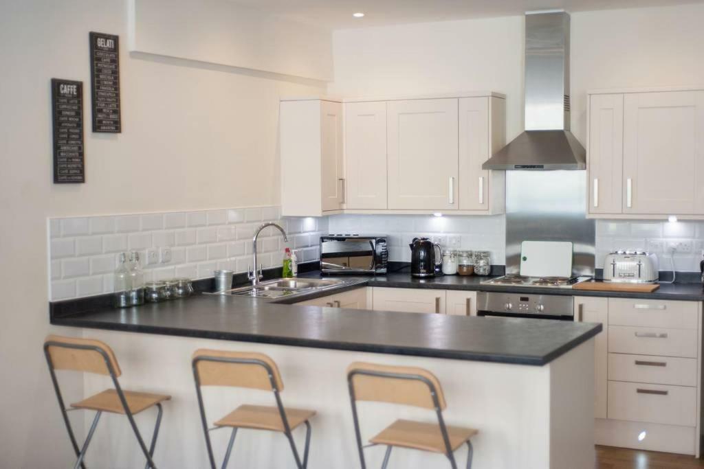 The Broadmead Forest - Spacious City Centre 3Bdr Apartment Bristol Esterno foto