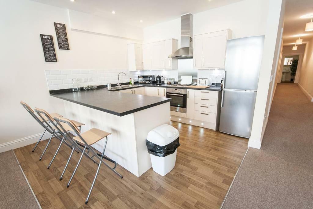 The Broadmead Forest - Spacious City Centre 3Bdr Apartment Bristol Esterno foto